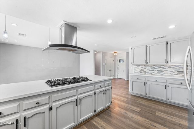 3322 E Avenue H, Lancaster, CA 93535