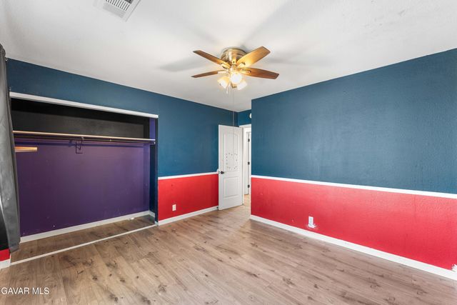 3322 E Avenue H, Lancaster, CA 93535