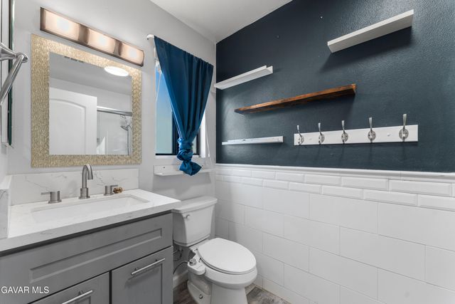 3322 E Avenue H, Lancaster, CA 93535