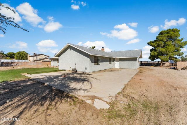3322 E Avenue H, Lancaster, CA 93535