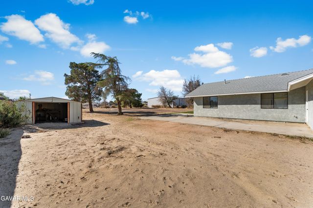 3322 E Avenue H, Lancaster, CA 93535