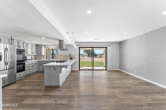 3322 E Avenue H, Lancaster, CA 93535