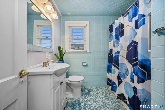 85 Woodbury Avenue, Stamford, CT 06907