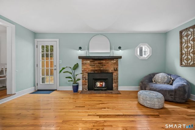 85 Woodbury Avenue, Stamford, CT 06907