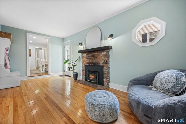 85 Woodbury Avenue, Stamford, CT 06907
