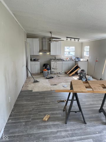 5639 W County Road 715 N, Connersville, IN 47331