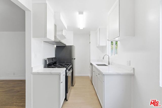 4921 Coldwater Canyon Avenue 3, Sherman Oaks, CA 91423