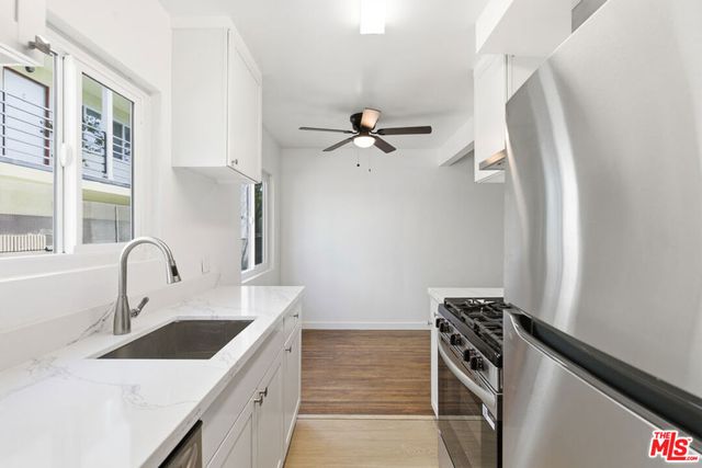 4921 Coldwater Canyon Avenue 3, Sherman Oaks, CA 91423