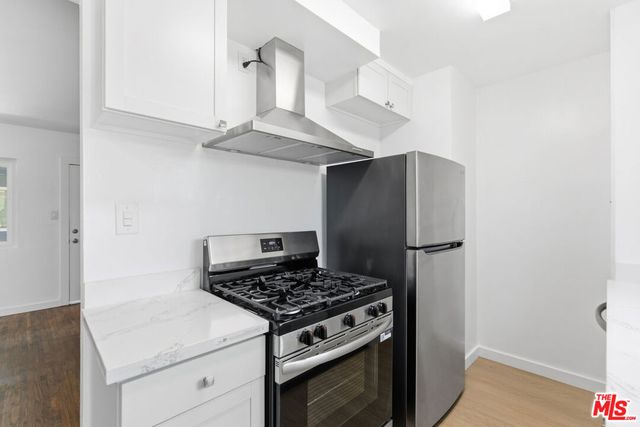 4921 Coldwater Canyon Avenue 3, Sherman Oaks, CA 91423