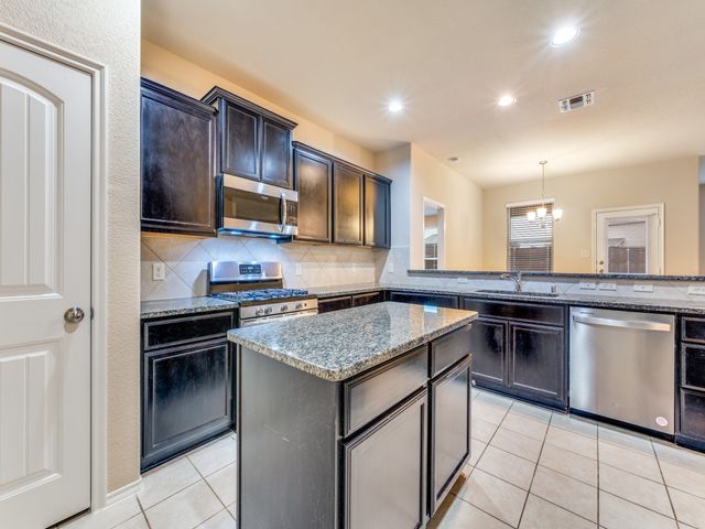 1117 Lake Meadow Lane, Little Elm, TX 75068