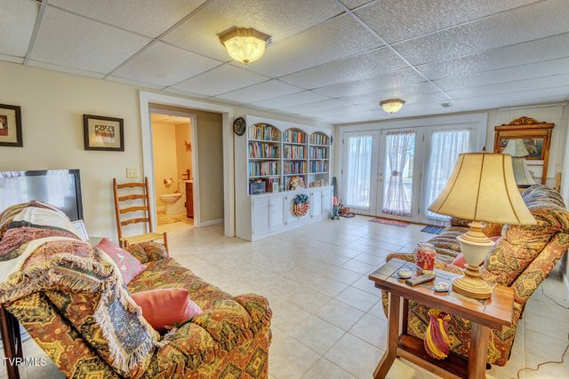 4120 West Allens Bridge Road, Greeneville, TN 37743