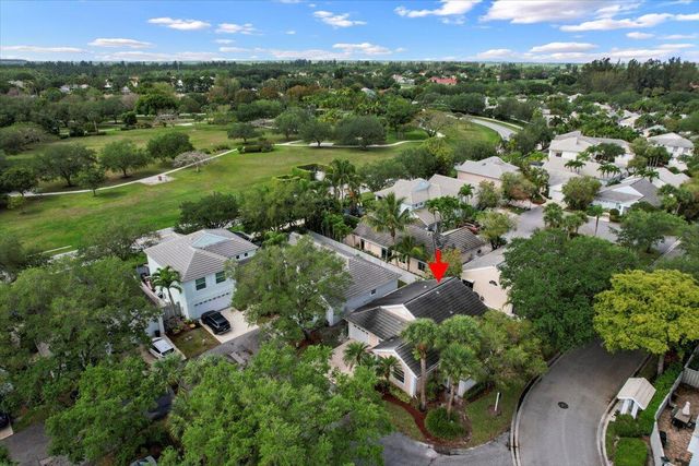 28 Governors Court, Palm Beach Gardens, FL 33418
