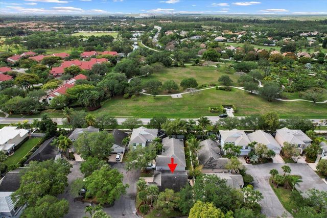 28 Governors Court, Palm Beach Gardens, FL 33418