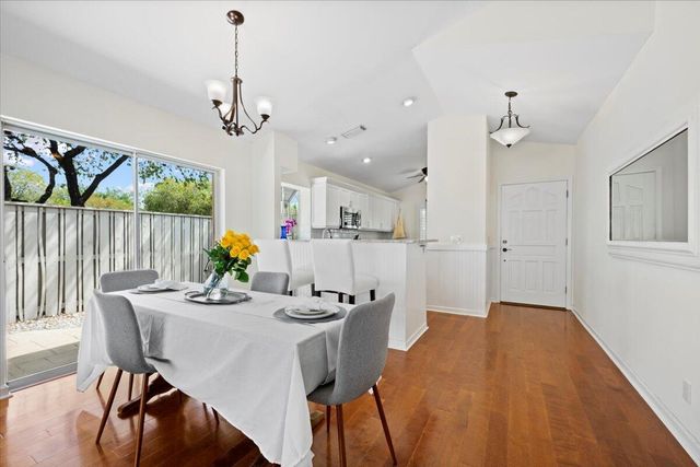 28 Governors Court, Palm Beach Gardens, FL 33418
