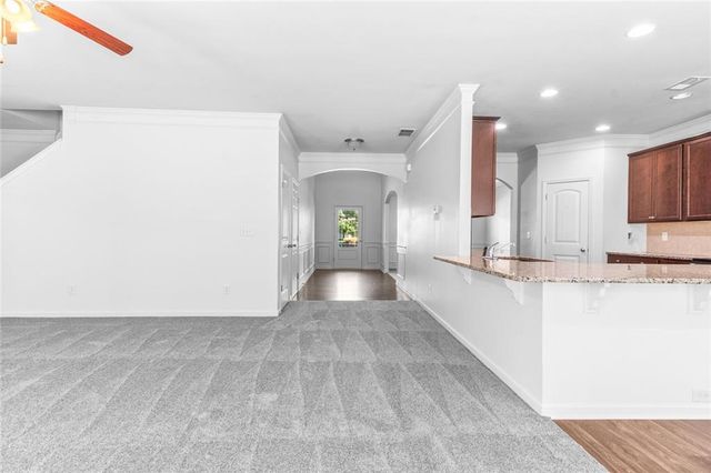1061 Blind Brook Circle, Hoschton, GA 30548