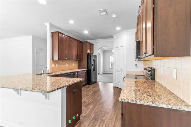 1061 Blind Brook Circle, Hoschton, GA 30548