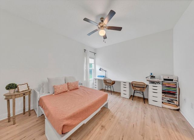 54 Hammock Oaks Boulevard, Freeport, FL 32439