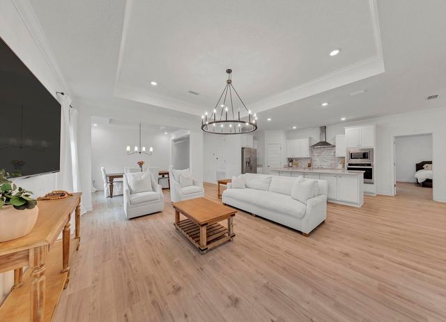 54 Hammock Oaks Boulevard, Freeport, FL 32439