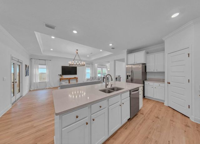 54 Hammock Oaks Boulevard, Freeport, FL 32439