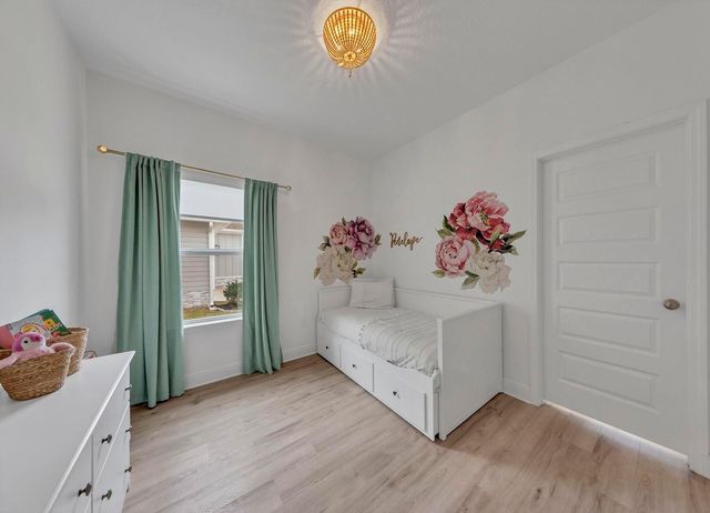 54 Hammock Oaks Boulevard, Freeport, FL 32439