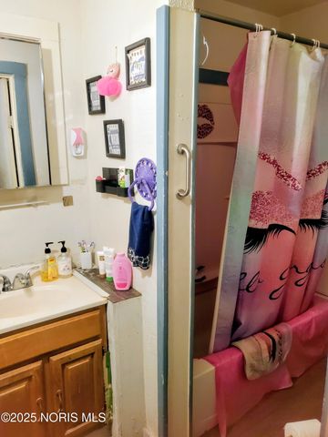 3245 Elm Street, Toledo, OH 43608