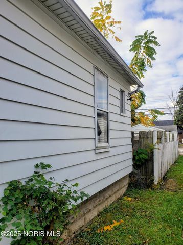 3245 Elm Street, Toledo, OH 43608