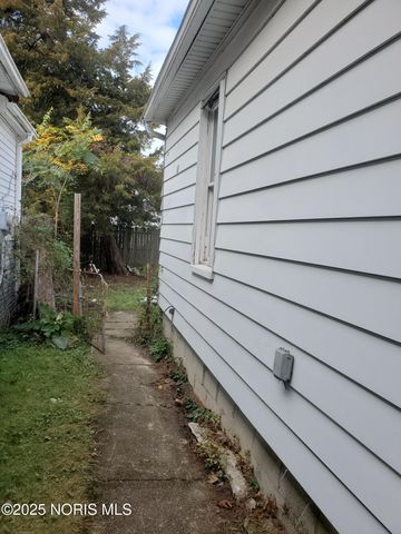 3245 Elm Street, Toledo, OH 43608