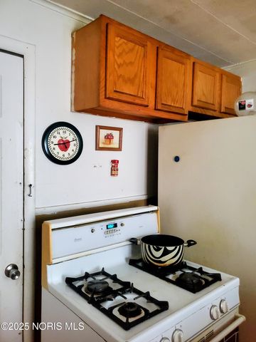 3245 Elm Street, Toledo, OH 43608