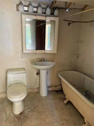 8211 N 14TH STREET, Tampa, FL 33604