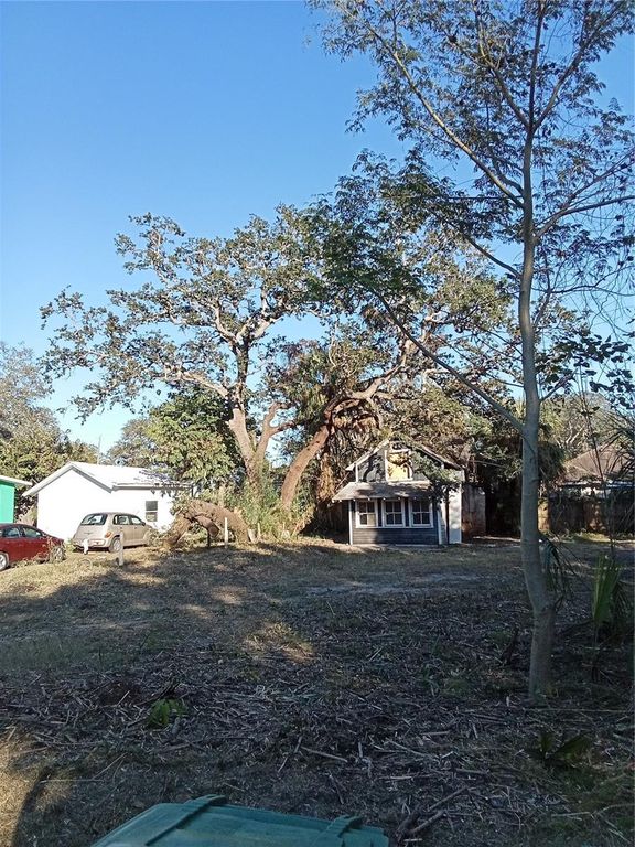 8211 N 14TH STREET, Tampa, FL 33604