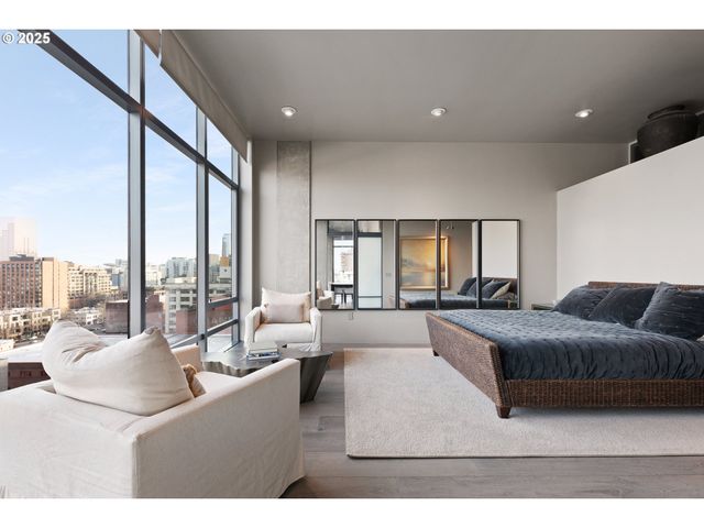 1410 Nw KEARNEY St 1111, Portland, OR 97209