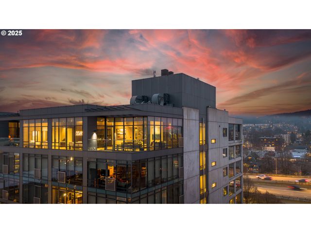 1410 Nw KEARNEY St 1111, Portland, OR 97209