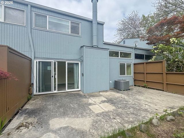 1572 Nw TANASBROOK Ct, Beaverton, OR 97006