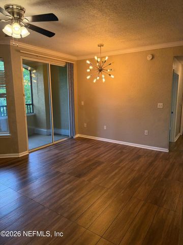 8539 GATE Parkway W 424, Jacksonville, FL 32216