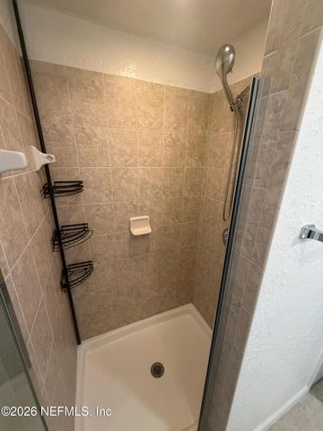 8539 GATE Parkway W 424, Jacksonville, FL 32216