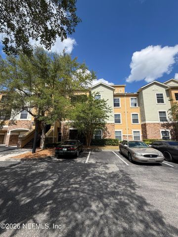 8539 GATE Parkway W 424, Jacksonville, FL 32216
