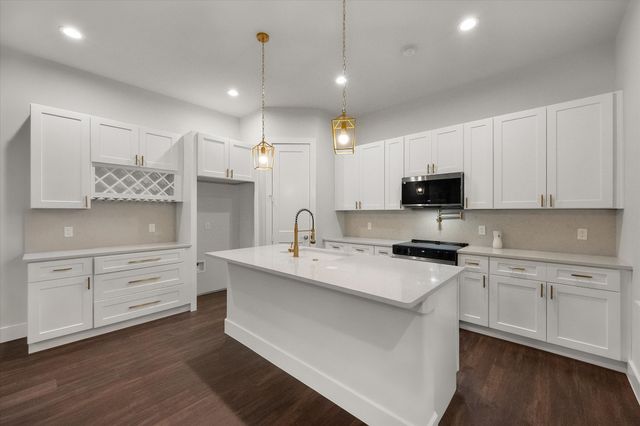 105 Iron Horse Lane, Denison, TX 75020