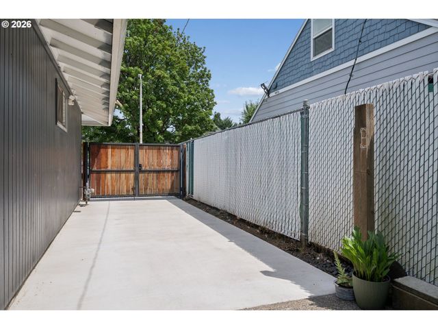 6467 Se 135TH Ave, Portland, OR 97236