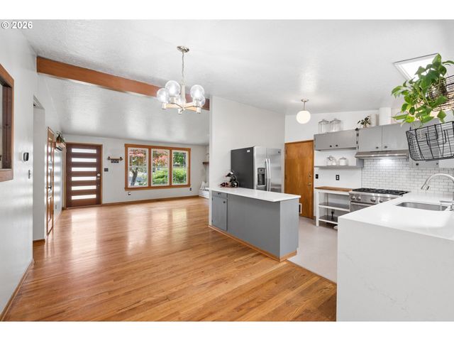 6467 Se 135TH Ave, Portland, OR 97236