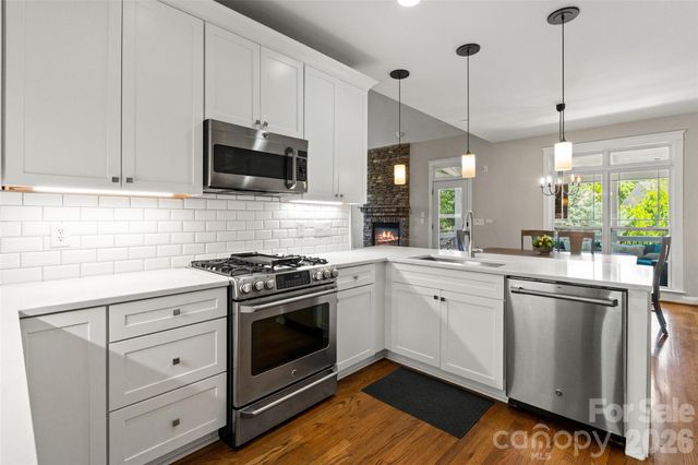 6008 Langham Court, Charlotte, NC 28269