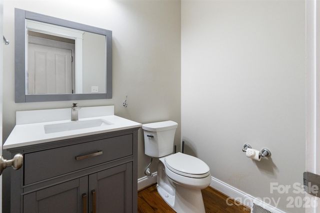 6008 Langham Court, Charlotte, NC 28269