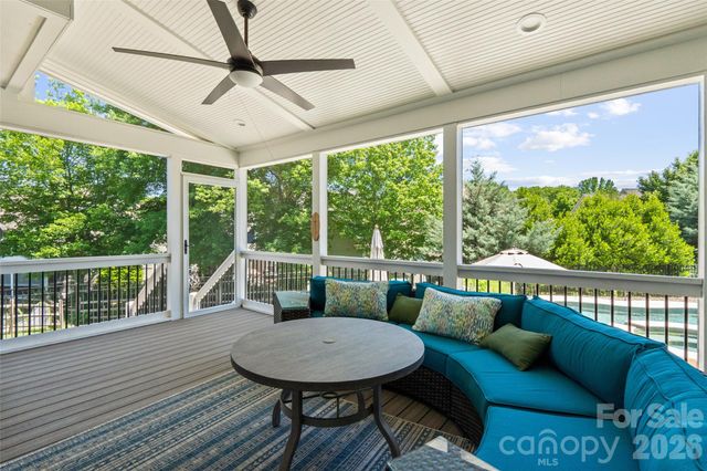 6008 Langham Court, Charlotte, NC 28269