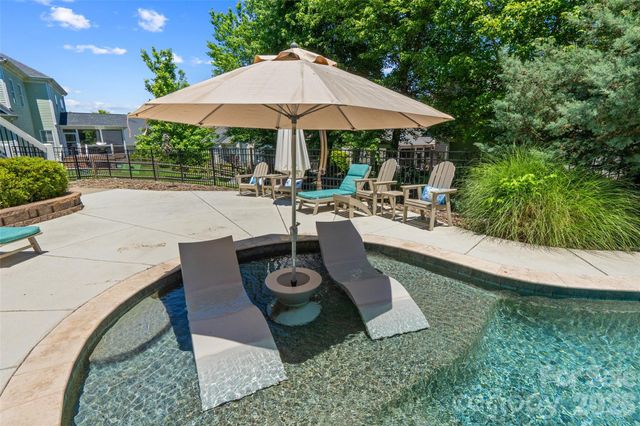 6008 Langham Court, Charlotte, NC 28269