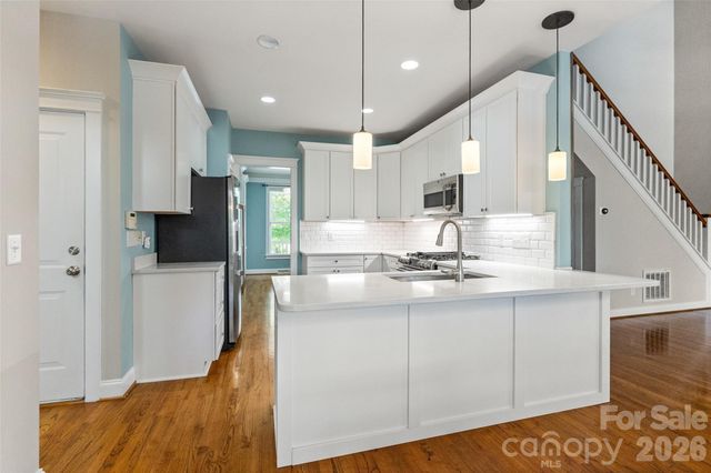 6008 Langham Court, Charlotte, NC 28269