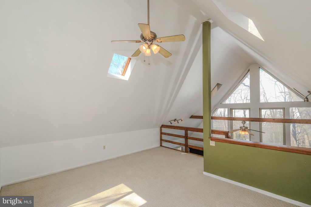 Image 39 of property listing at 59 ALPINE DR, Front Royal, VA 22630