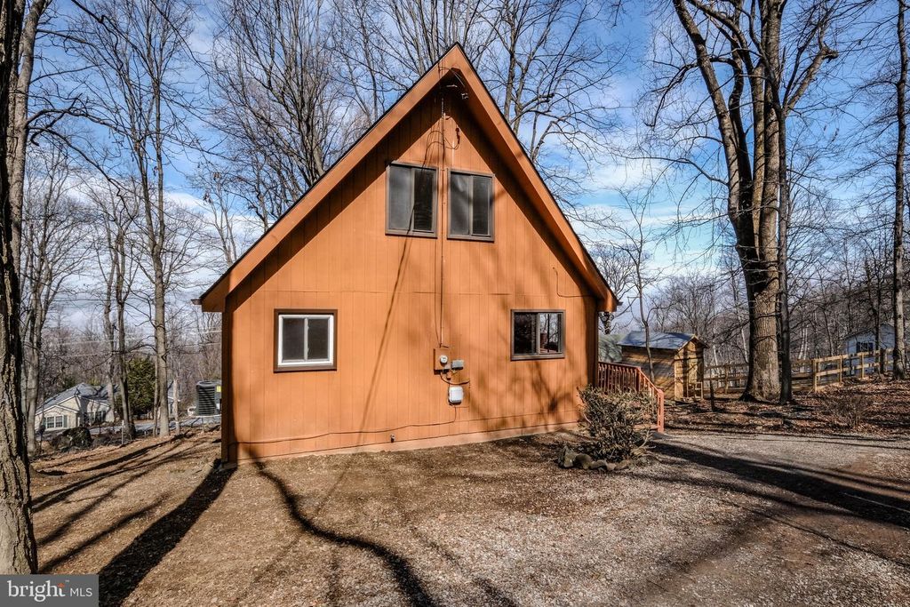 Image 51 of property listing at 59 ALPINE DR, Front Royal, VA 22630