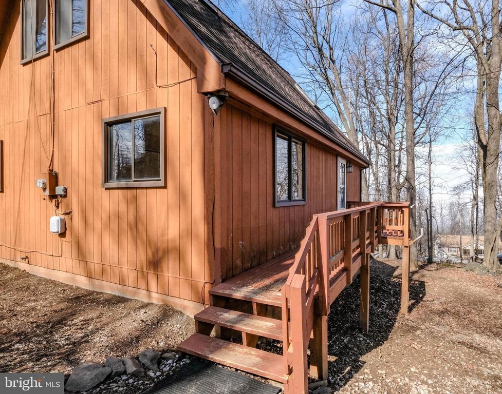 Image 52 of property listing at 59 ALPINE DR, Front Royal, VA 22630