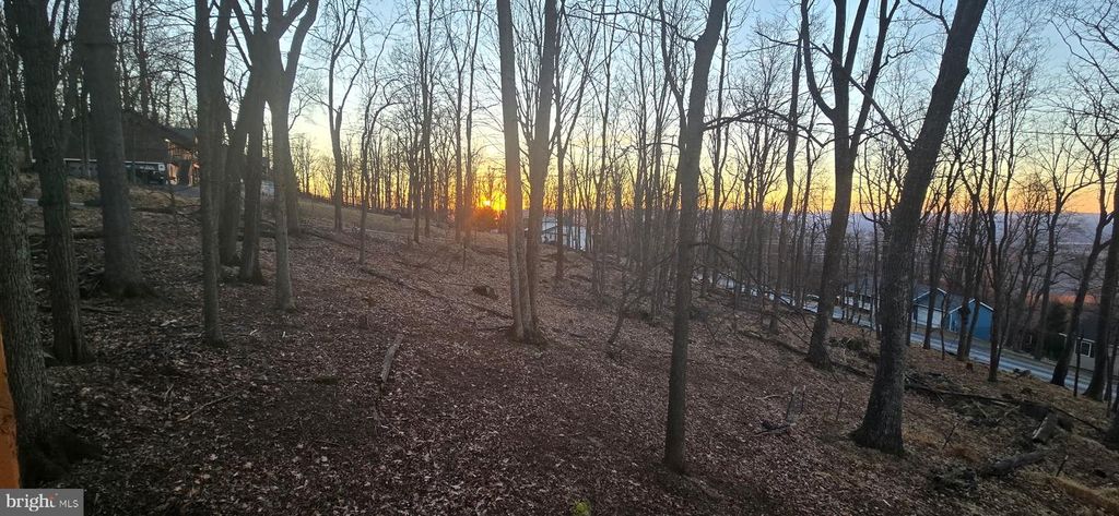 Image 8 of property listing at 59 ALPINE DR, Front Royal, VA 22630