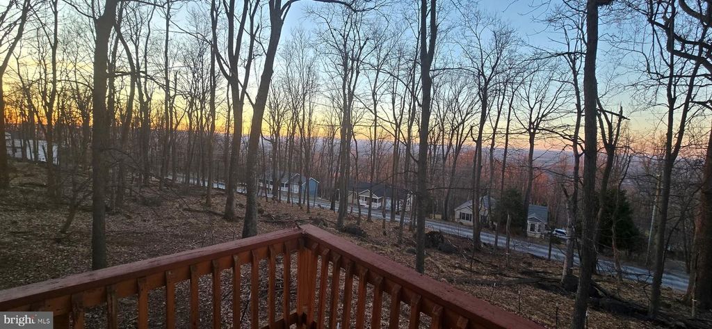 Image 9 of property listing at 59 ALPINE DR, Front Royal, VA 22630