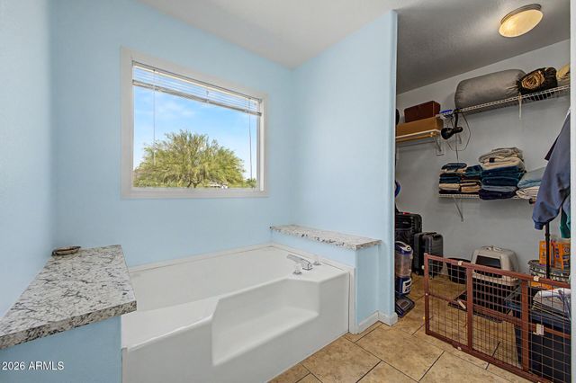 2576 W TEPEE Street, Apache Junction, AZ 85120